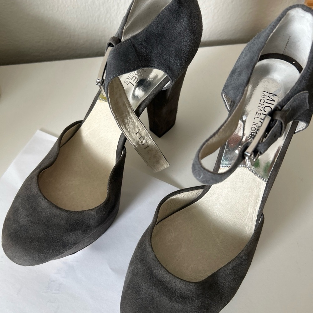 Michael Kors Charcoal Suede Heels platform new